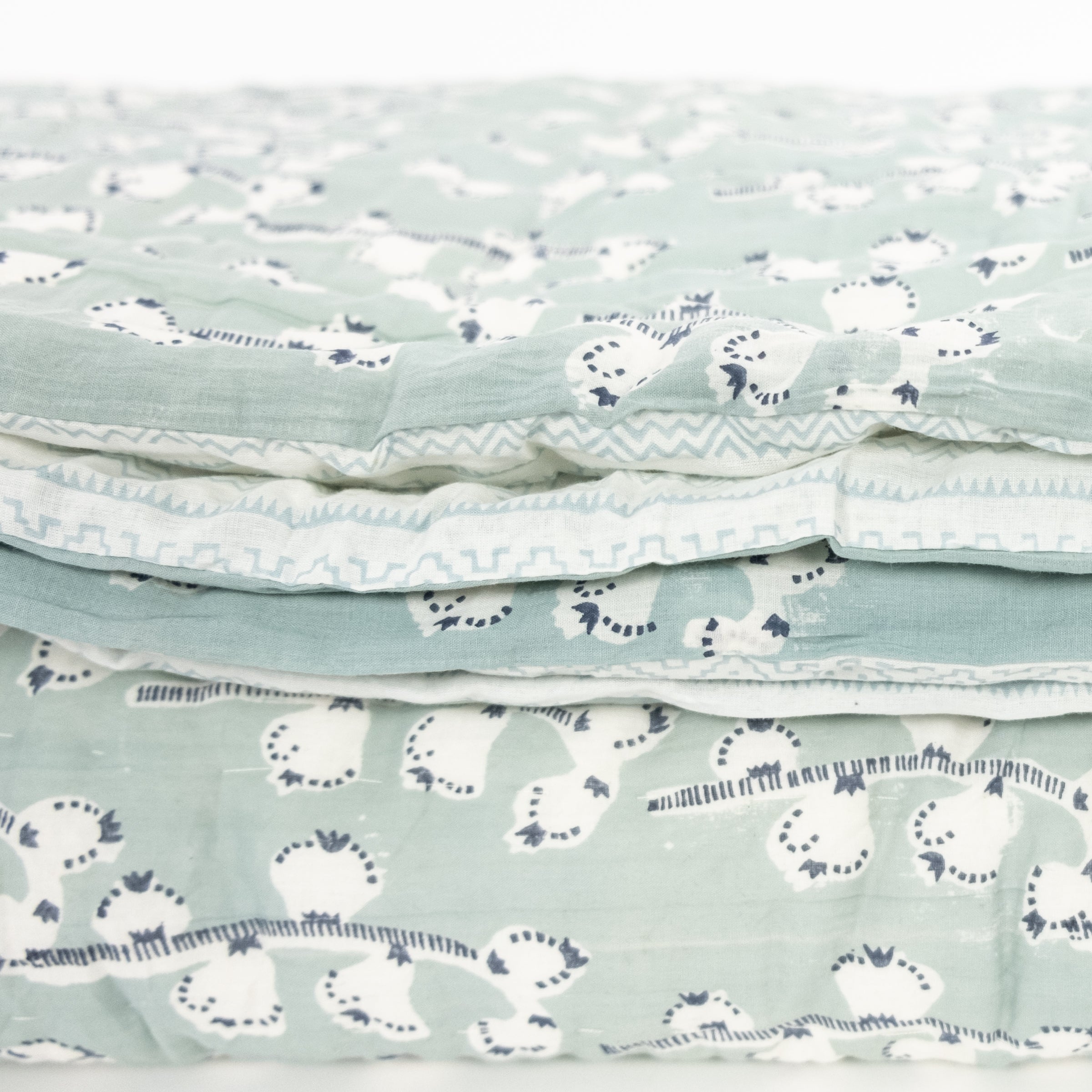 Lorraine Floral Quilt (Large, Small)